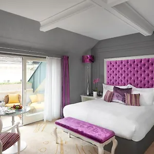 5* Hotel Aria By Library Collection